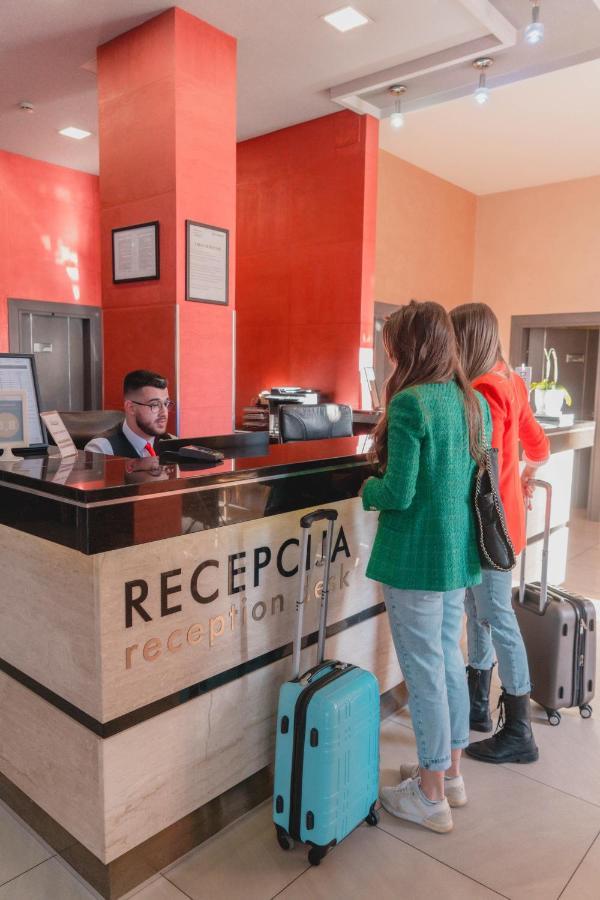 Drina Hotel Bijeljina Exteriör bild