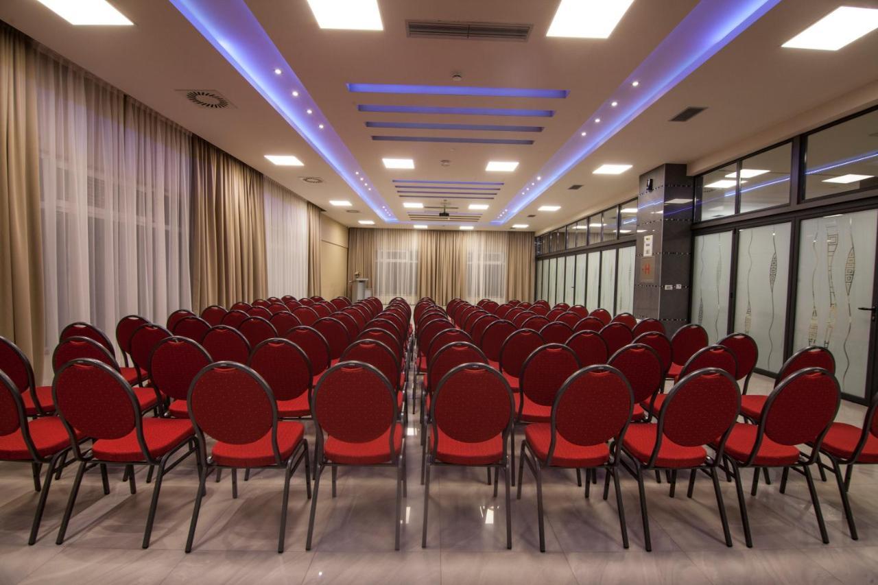 Drina Hotel Bijeljina Exteriör bild